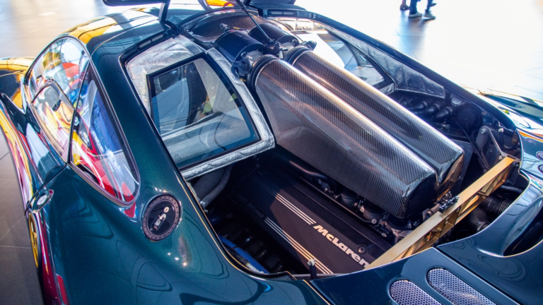 McLaren F1: Самый Быстрый Атмосферный Автомобиль В Мире