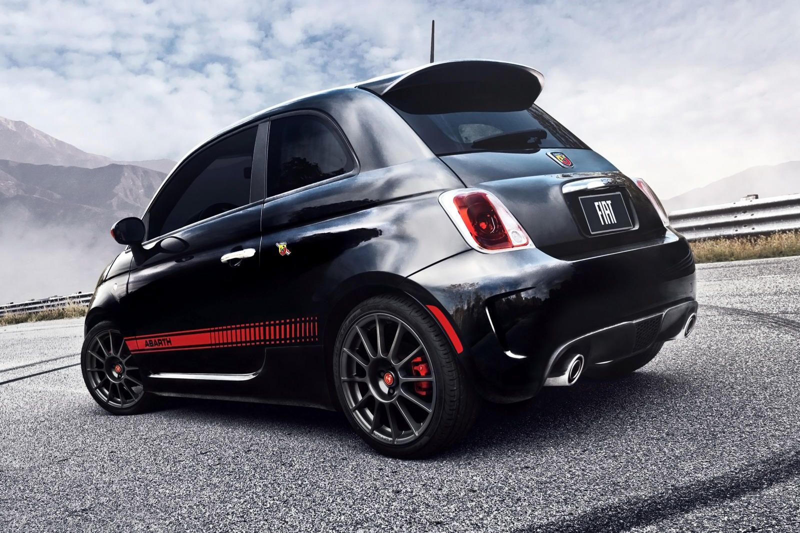 Fiat 500 Abarth: горячий хэтчбек по доступной цене