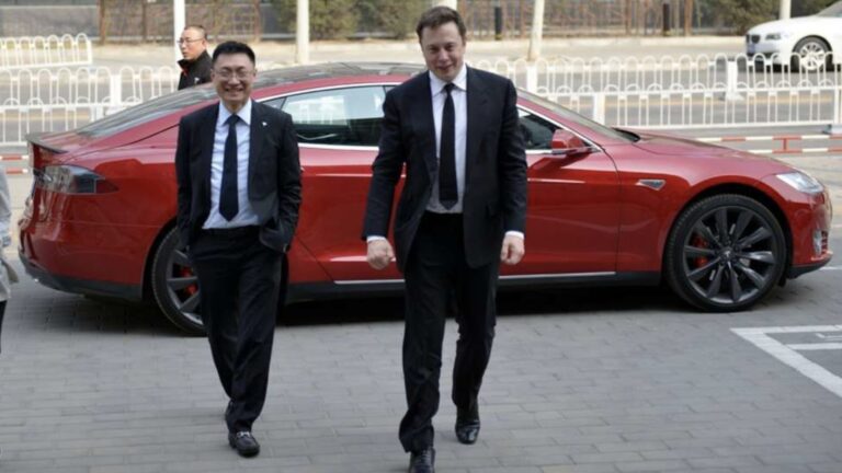 Tesla привязывает к себе лучшего проблемного решателя