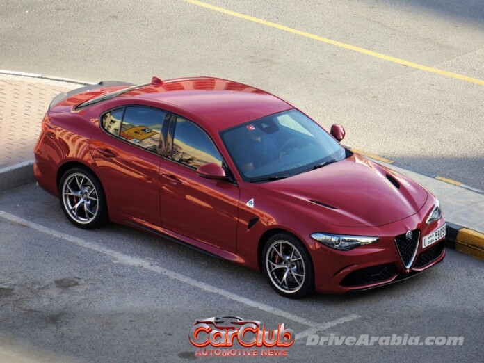 Alfa Romeo Giulia Quadrifoglio 2018: четырёхдверный суперкар, которому поручили спасти легендарную марку — первый взгляд из ОАЭ