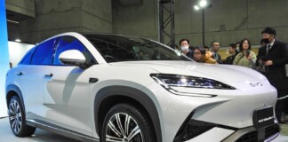 Китайская волна в Макухари: BYD привёз на Tokyo Auto Salon 2025 кроссовер Sealion 7 и эксклюзивный Seal цвета Pale Green
