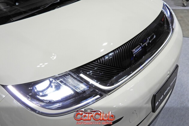 Китайская волна в Макухари: BYD привёз на Tokyo Auto Salon 2025 кроссовер Sealion 7 и эксклюзивный Seal цвета Pale Green — изображение 8