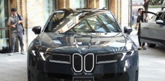 BMW iX3 в Японии: 906 км хода и новая эра Neue Klasse — большая фотогалерея