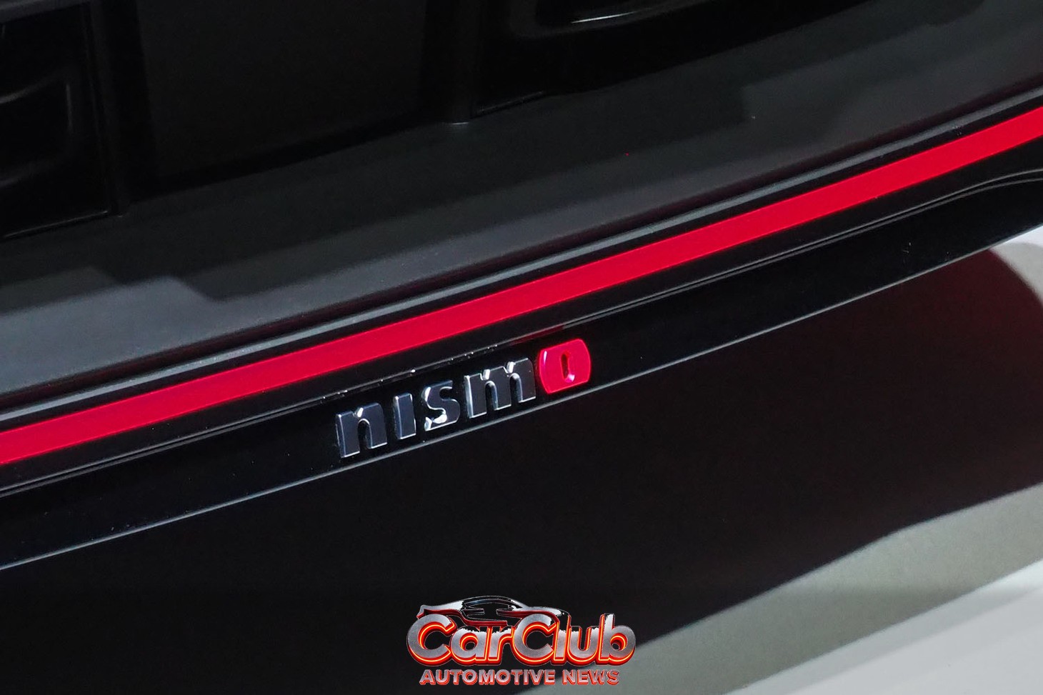 LEAF NISMO в движении на презентации