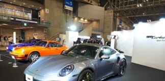 Porsche Japan: 911 Turbo S, классика 1976 и Taycan GT — три эпохи легенды на одном стенде