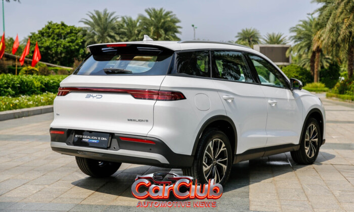 BYD Sealion 5 DM-i, вид сзади